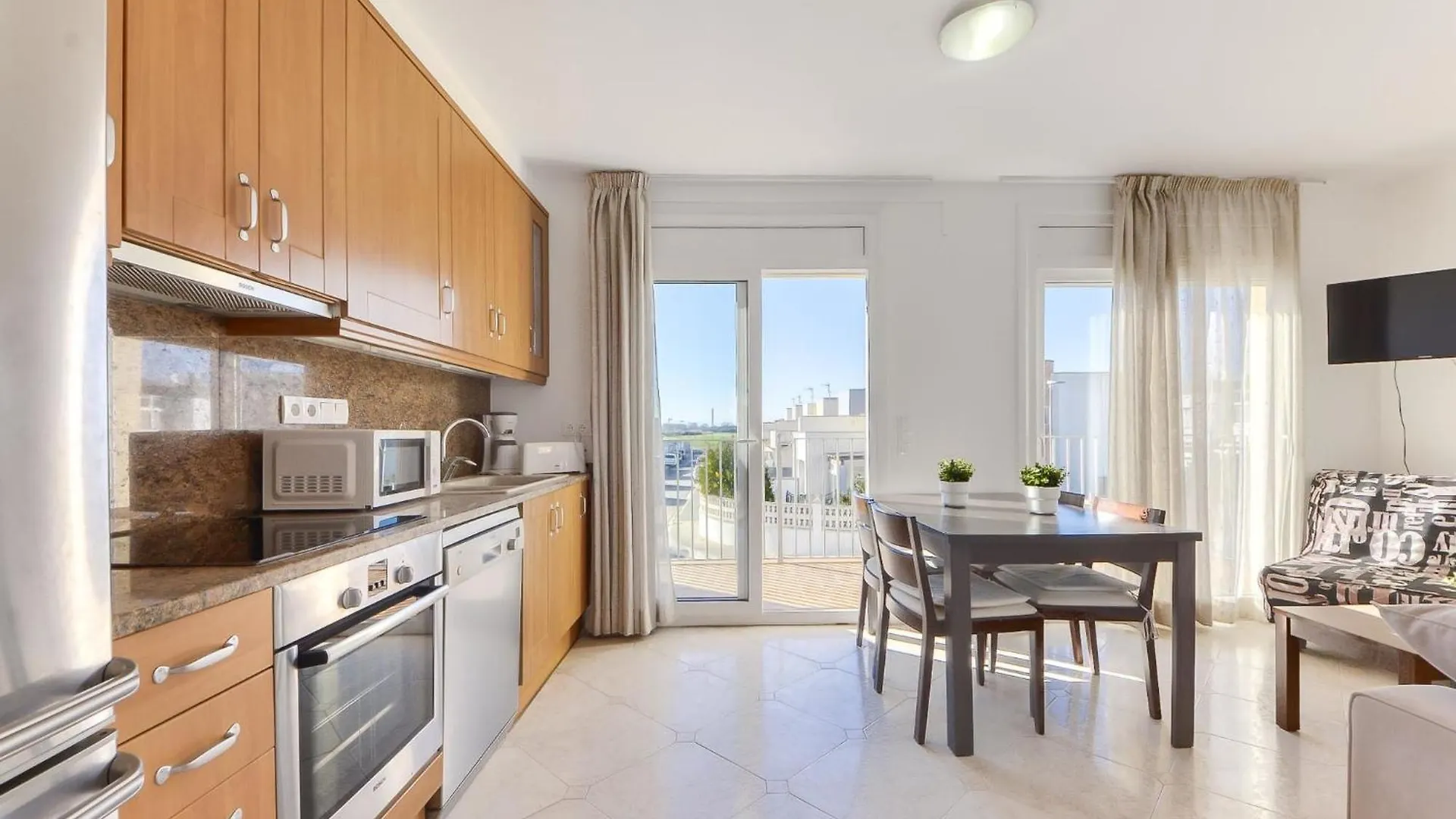 Apartment Puigmal By Interhome Empuriabrava Spanje